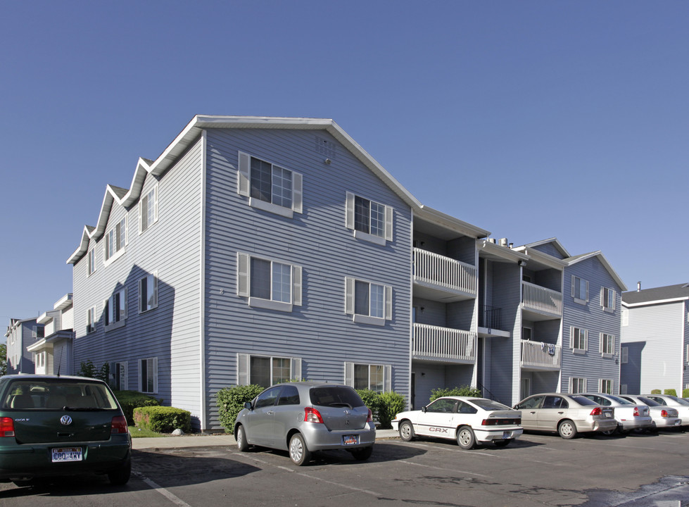 Carriage Cove - Student Living in Provo, UT - Foto de edificio