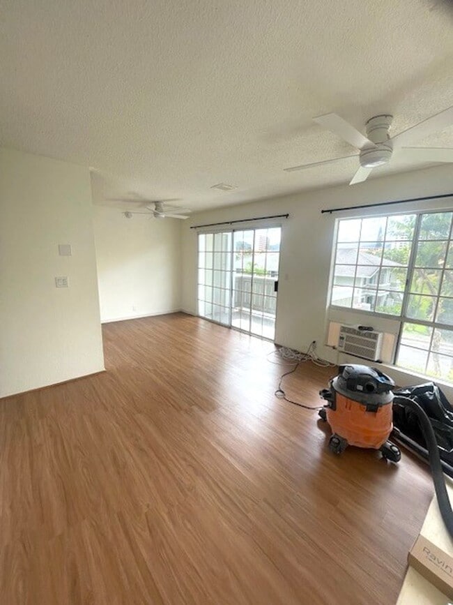 property at 46-1069-1069 Emepela Wy