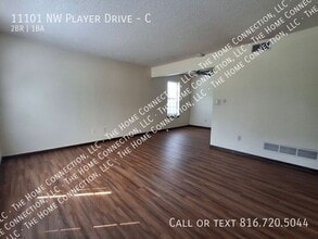 11101 NW Player Dr in Parkville, MO - Building Photo - Building Photo