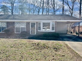 3301 Garden Lakes Pkwy in Rome, GA - Building Photo