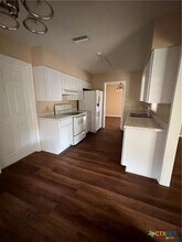 1665 Driftwood Dr in Seguin, TX - Building Photo - Building Photo