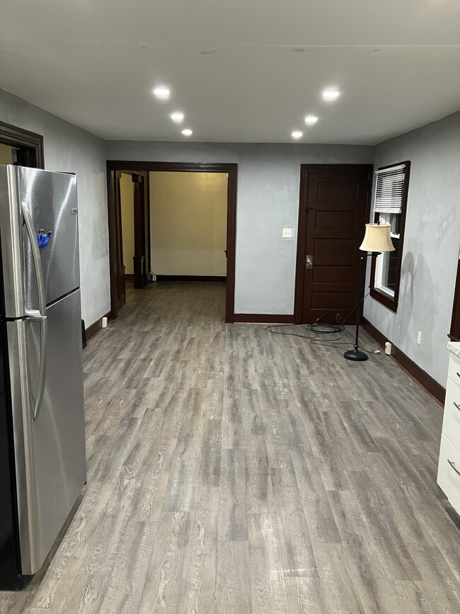 35-2 Rotary Ave, Unit 35 Rotary Fl 2