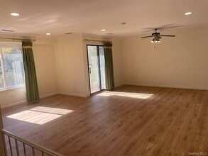 79 Birchwood Rd in Coram, NY - Building Photo - Building Photo