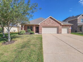 249 Harbor Bend Ln in Dickinson, TX - Building Photo - Building Photo