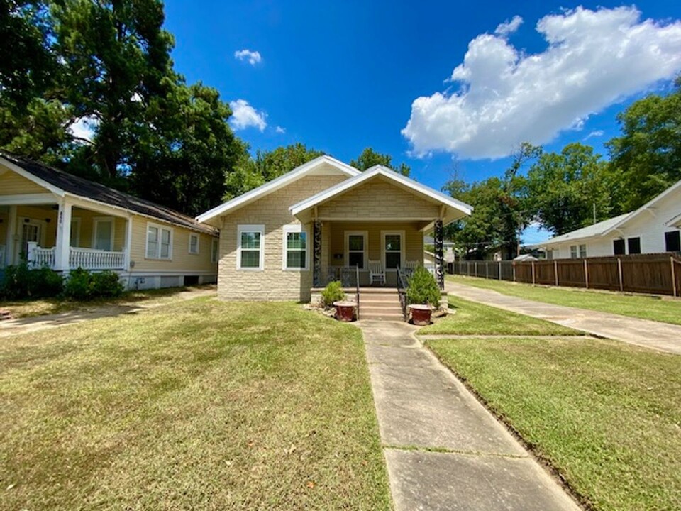 838 Fairview St in Shreveport, LA - Building Photo