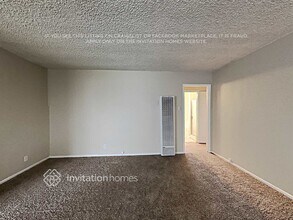 6271 Coronado Ave in Long Beach, CA - Building Photo - Building Photo