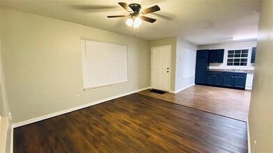 1600 E 5th St in Fayetteville, AR - Building Photo - Building Photo