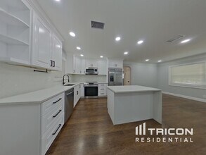 1628 S Highland Ave in Clearwater, FL - Building Photo - Building Photo
