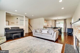 7606 Jervis St in Springfield, VA - Foto de edificio - Building Photo