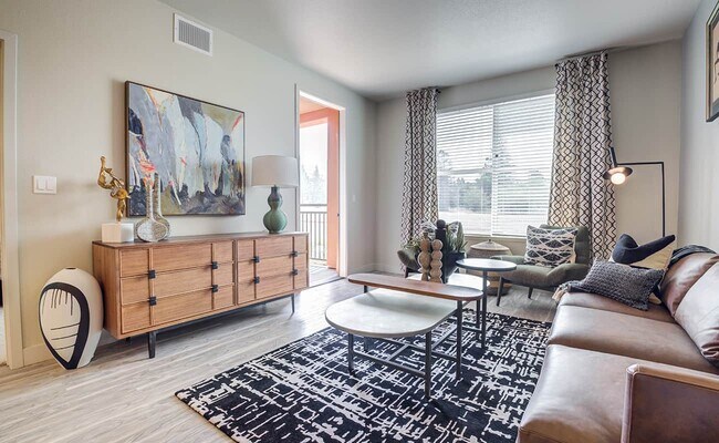 Renaissance Square in Concord, CA - Building Photo - Building Photo