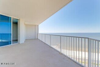 2668 Beach Blvd in Biloxi, MS - Building Photo - Building Photo