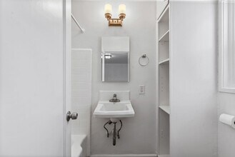 357 Willow Street in San Jose, CA - Building Photo - Interior Photo
