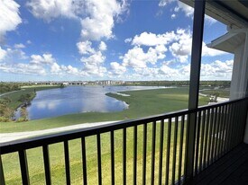 12140 Wellen Golf St, Unit 404 in Venice, FL - Building Photo