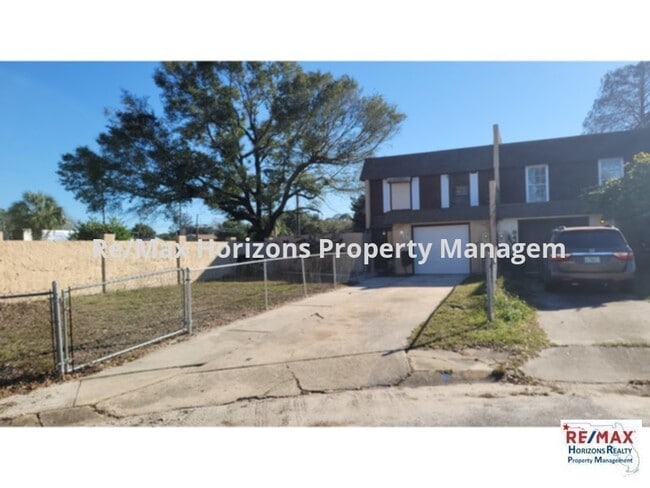 846 Esconditas Pl in Pensacola, FL - Building Photo - Building Photo