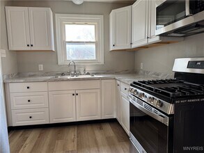 3445 Wallace Dr in Grand Island, NY - Building Photo - Building Photo