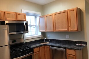 1350 N Keeler Ave, Unit 2 Apartamentos