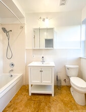 5506 14th St Nw in Washington, DC - Foto de edificio - Building Photo