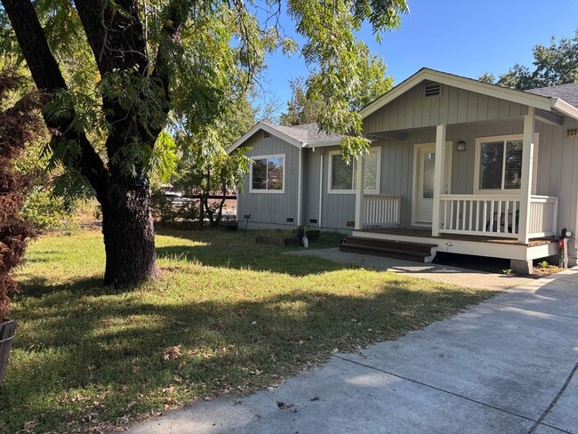 property at 222 Middle Rincon Rd
