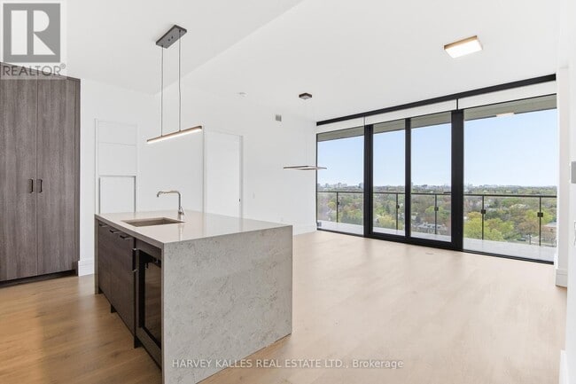 property at 215 Lonsdale Rd