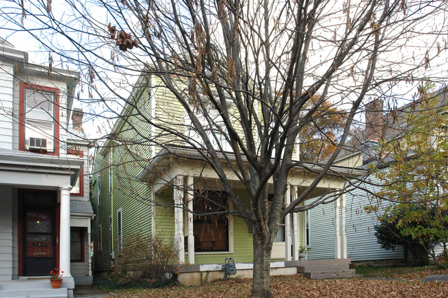 1423 Highland Ave in Louisville, KY - Foto de edificio - Building Photo