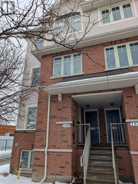 149 Windswept Private in Ottawa, ON - Building Photo