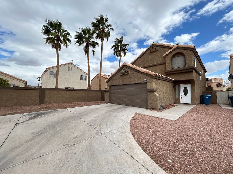 4060 N Elkridge Dr in Las Vegas, NV - Building Photo
