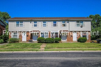 St Charles Townhomes in St. Charles, MO - Building Photo - Interior Photo