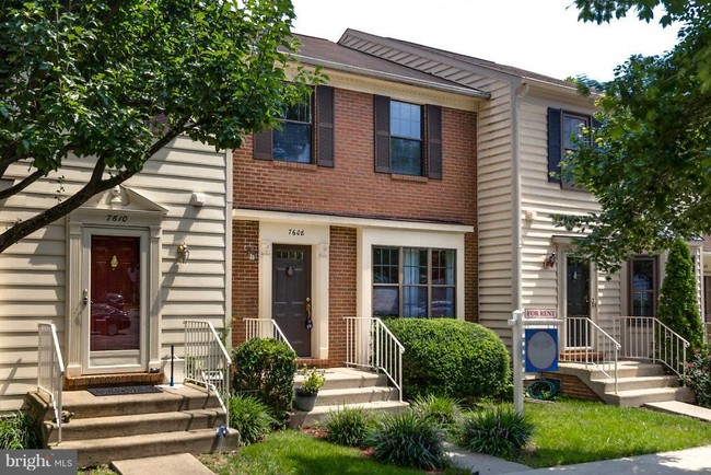 property at 7608 Southern Oak Dr