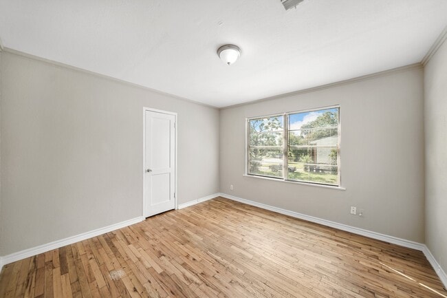 property at 13 13th St N