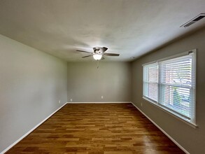 1004 Hearth Ct in Virginia Beach, VA - Building Photo - Building Photo