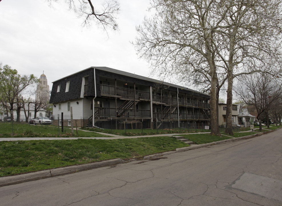 663 S 19th St in Lincoln, NE - Building Photo