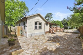 500 Walnut St in Tomball, TX - Building Photo - Building Photo