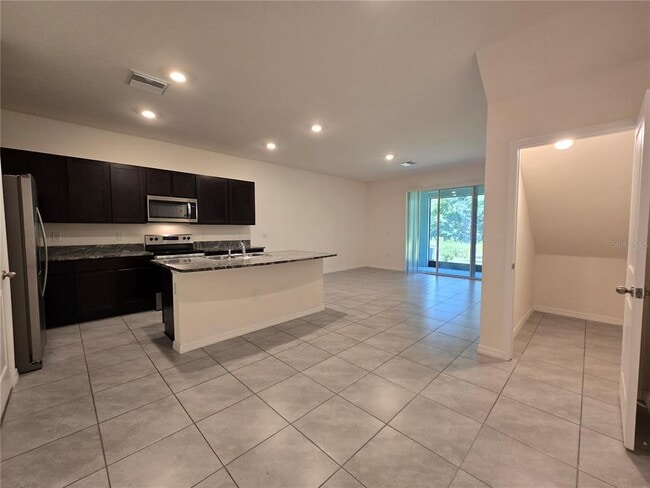 32803 Pez Landing Ln in Wesley Chapel, FL - Building Photo - Building Photo
