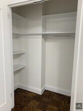 E 89 St in New York, NY - Foto de edificio - Building Photo