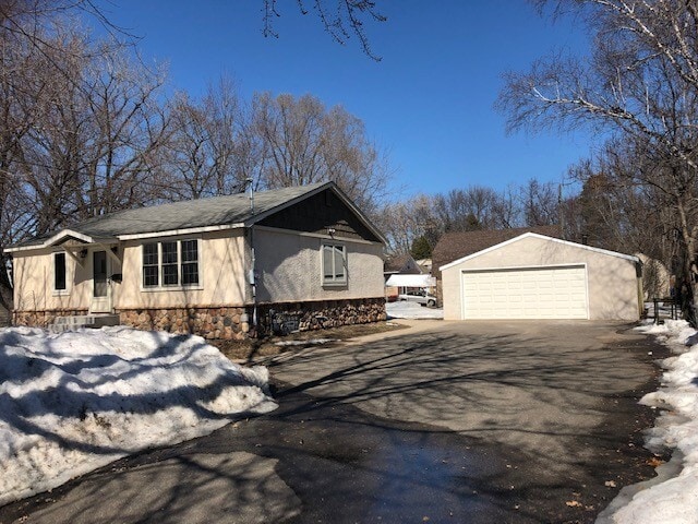 property at 1903 6th St