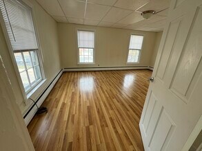 208 S East St in Spring Grove, PA - Building Photo - Building Photo