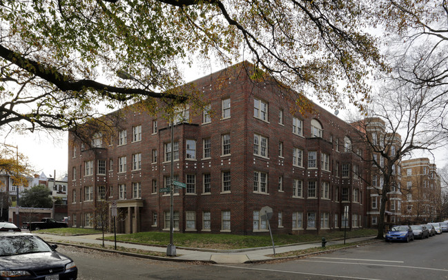 Adams Morgan Mount Pleasant in Washington, DC - Building Photo - Building Photo