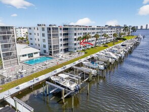 104 Paradise Harbour Blvd in North Palm Beach, FL - Building Photo - Building Photo