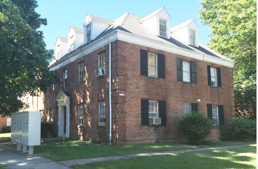 The Historic Blair Apartments in Salem, VA - Building Photo