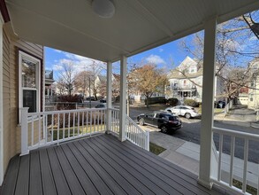 66 Tonawanda St in Boston, MA - Foto de edificio - Building Photo