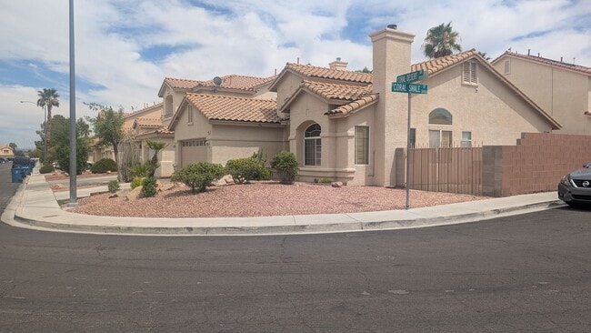 1061 Coral Desert Dr