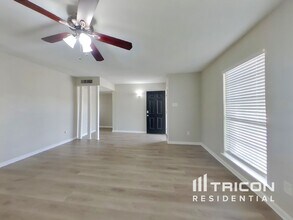 22703 Post Gate Dr in Spring, TX - Building Photo - Building Photo