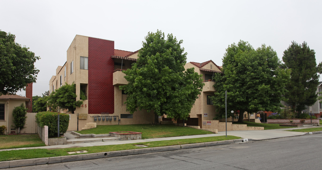 145-149 Fano St in Arcadia, CA - Foto de edificio