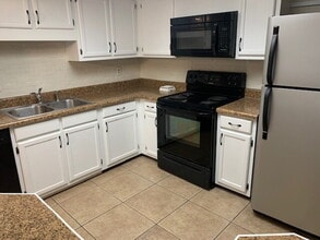 9 Hidden Cove Cir in Valparaiso, FL - Building Photo - Building Photo