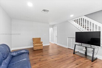 10789 NW 11th St in Pembroke Pines, FL - Building Photo - Building Photo