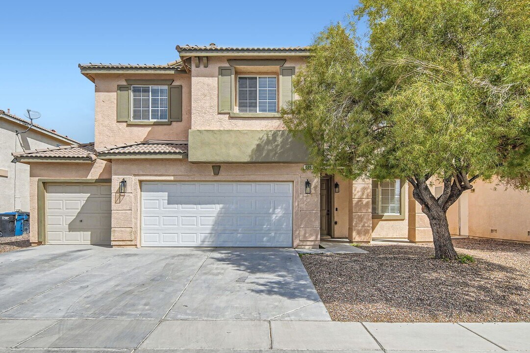 208 Frad Ave in North Las Vegas, NV - Building Photo
