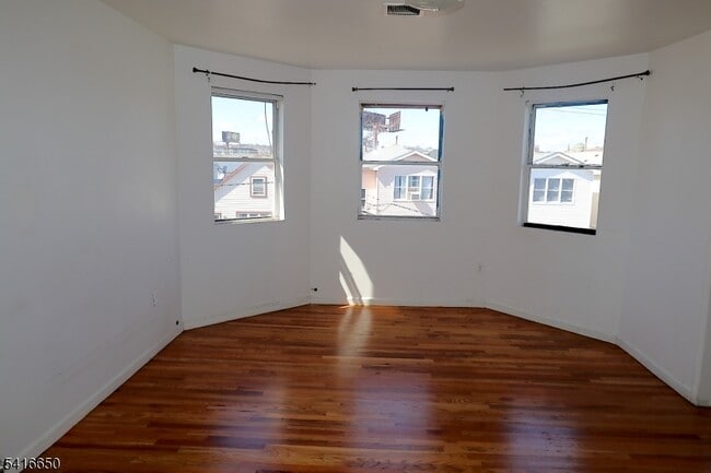 524 Mulberry St in Newark, NJ - Building Photo - Building Photo