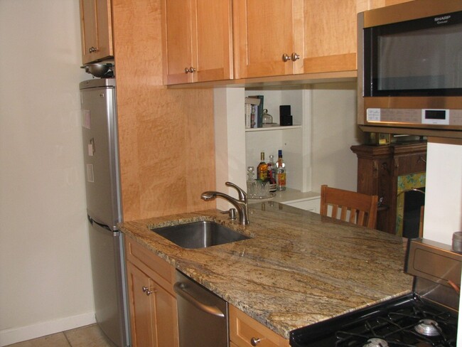 302 Commonwealth Ave in Boston, MA - Building Photo - Building Photo
