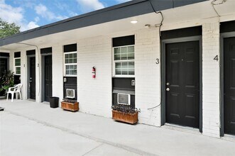 3714 Dabney St in Houston, TX - Building Photo - Building Photo