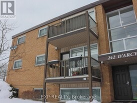 242 D'Arcy St in Cobourg, ON - Building Photo
